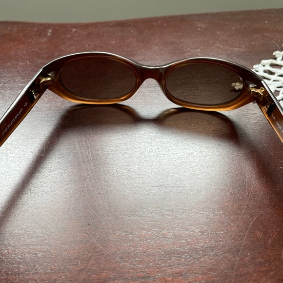 Vintage pair of Fendi sunglasses - Picture 4 of 8